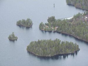 cabins from air (Flying to Nuk Tessli)