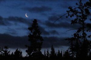 1 last of moon (A Little Snow)