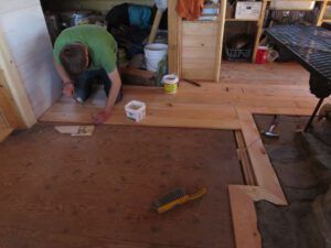 2. edging ROUND STOVE (The Floor)