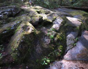 7 petroglyphs b (Bella Coola Petroglyphs)