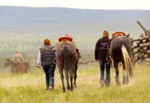14 going for lunch (Tatla Lake Gymkhana)