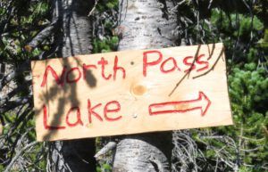 1 sign to Nth Pass Lake (Nuk Tessli – North Pass Meadows)