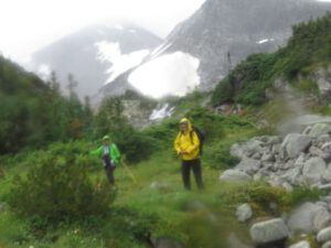 18 wet hikers. (Nuk Tessli: Gentian Valley Part 1)