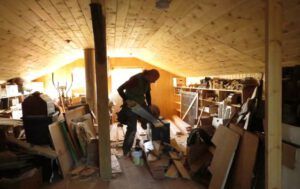 16 sawing (Super-Sarah – Wonder Wwoofer!)