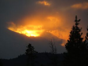 3a sun set right of Middle Mt (Weather!)