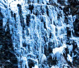 9a icicles (Down the Bella Coola Hill)