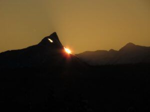 11 sun peaking past FP (Cold)