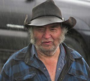 15 dealing with rain 3 (79th Stampede, Anahim Lake)