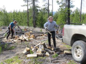 1 Florian and Iris (Bella Coola May 2017)