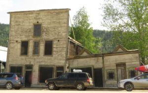 dawson back streets. (Haines Junction to Dawson City)