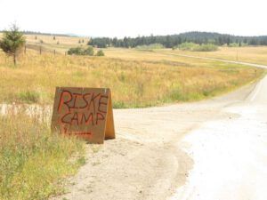 7a aa sign (The Trip To Town)