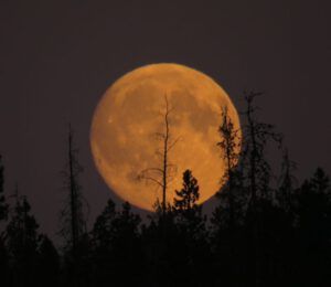 1 smoke moon (Smoky September)