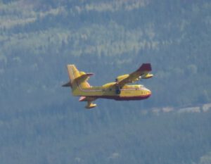 29a plane close best (Smoky September)