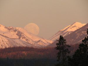 19 moonset 3 (The Second Pandemic Volunteers)