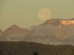 moon 4 (Moods of Ginty Creek.)