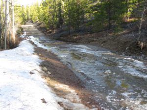 4 runoff from boghole (Road metamorphosis)