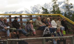 5 audience (Tatla Lake Gymkhana 2022.)