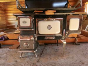 new stove At Linda’s (“INDIAN SUMMER”)